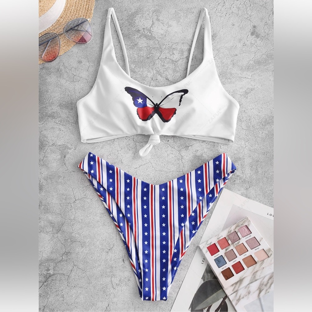 Zaful White and Blue Butterfly Print Bikini Set Size Medium